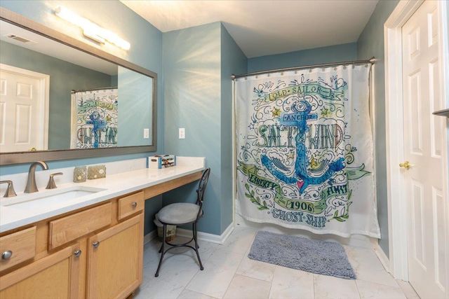 2400 HALLE PKY, Collierville, TN 38017