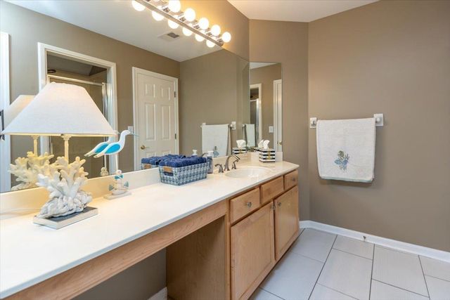 2400 HALLE PKY, Collierville, TN 38017