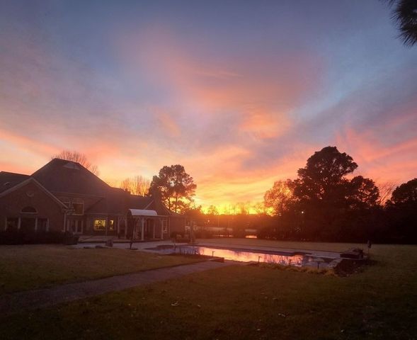 2400 HALLE PKY, Collierville, TN 38017