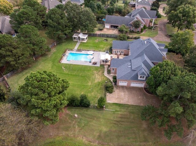 2400 HALLE PKY, Collierville, TN 38017