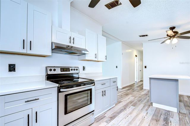 3111 HICKORY DRIVE, Wesley Chapel, FL 33543