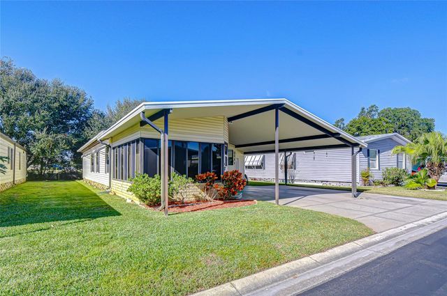 3111 HICKORY DRIVE, Wesley Chapel, FL 33543