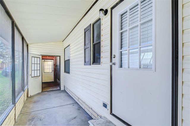 3111 HICKORY DRIVE, Wesley Chapel, FL 33543