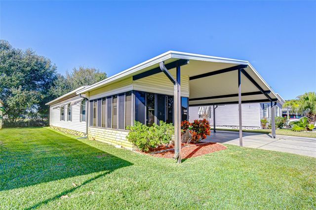 3111 HICKORY DRIVE, Wesley Chapel, FL 33543