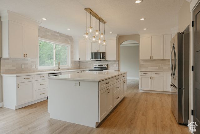 11711 STONE CREST CIR, Riverton, UT 84065