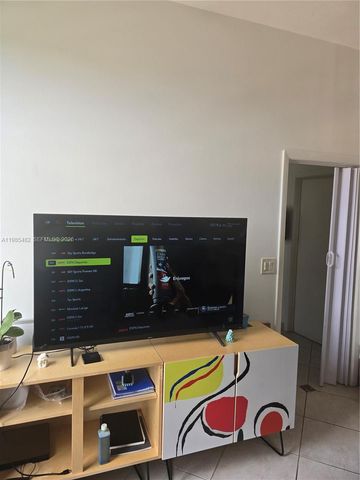 7420 W 20th Ave 451, Hialeah, FL 33016