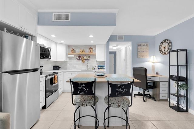 8800 BLIND PASS ROAD 4, St Pete Beach, FL 33706