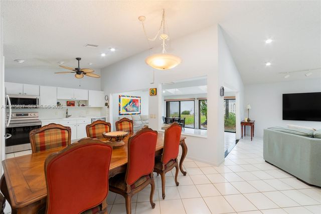 3010 NW 12th St D, Delray Beach, FL 33445