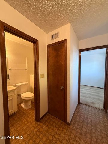 1709 BRUCE DEVLIN Drive, El Paso, TX 79935
