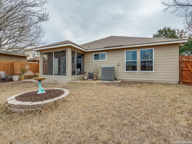 129 Weeping Way, Cibolo, TX 78108