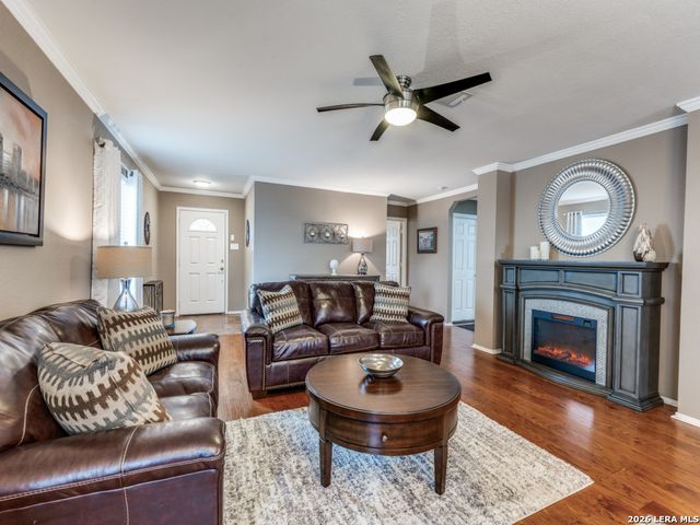 129 Weeping Way, Cibolo, TX 78108