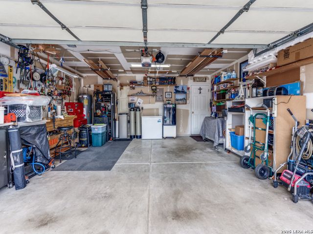 129 Weeping Way, Cibolo, TX 78108