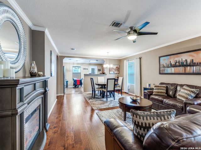 129 Weeping Way, Cibolo, TX 78108