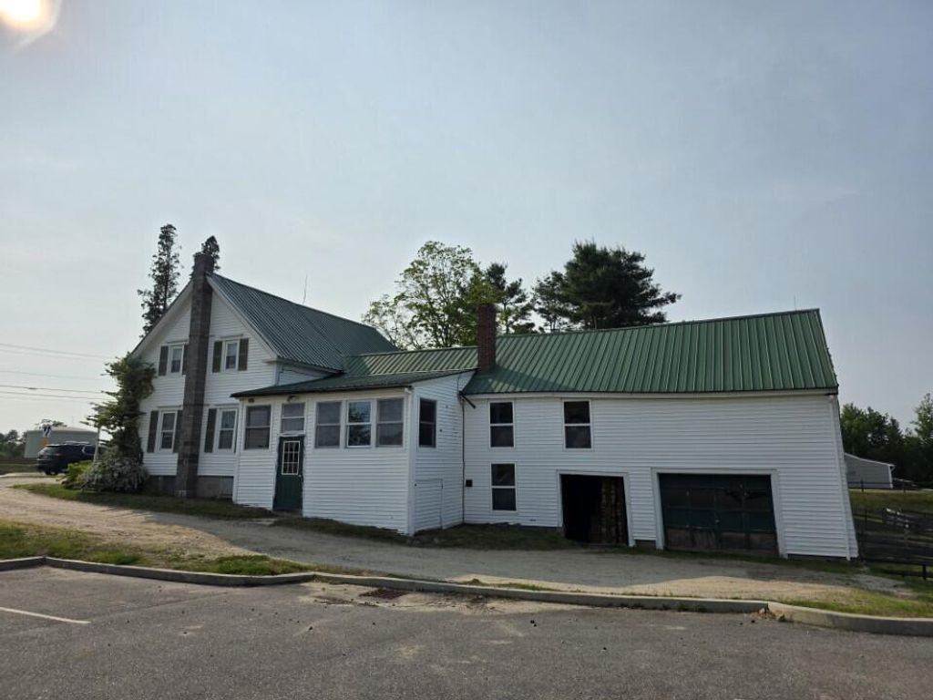 167 Main Street, Oxford, ME 04270 — exterior
