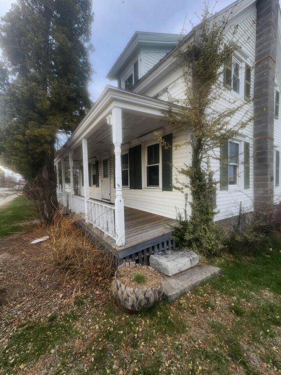 167 Main Street, Oxford, ME 04270 — photo 4