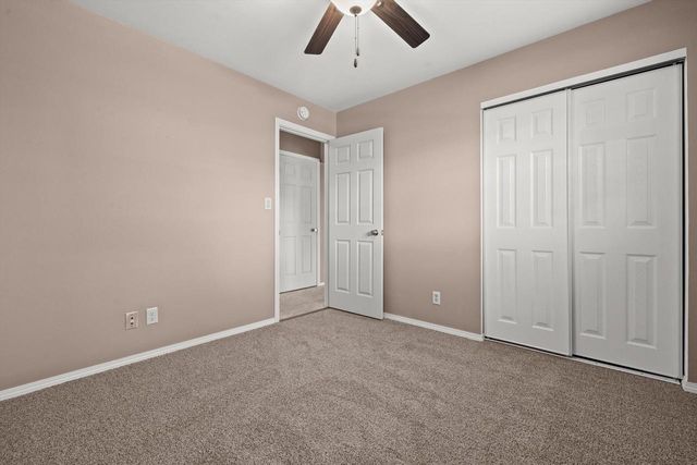 3317 Kennsington Square ROAD, Sturtevant, WI 53177