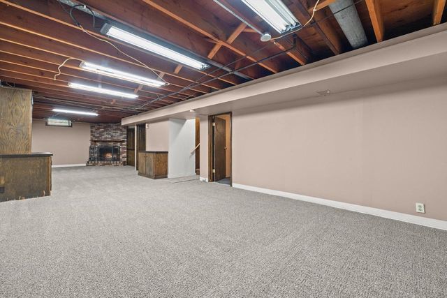 3317 Kennsington Square ROAD, Sturtevant, WI 53177