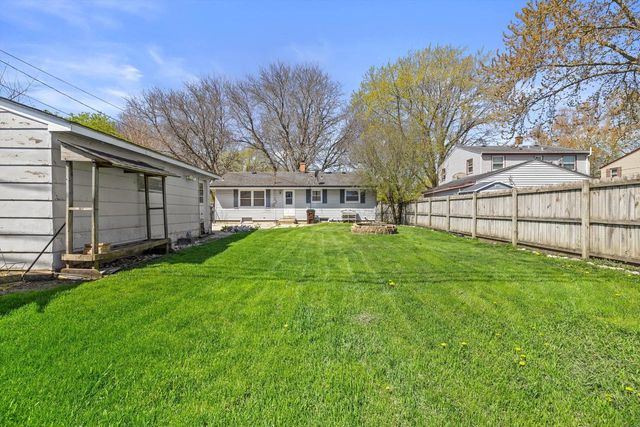 3317 Kennsington Square ROAD, Sturtevant, WI 53177