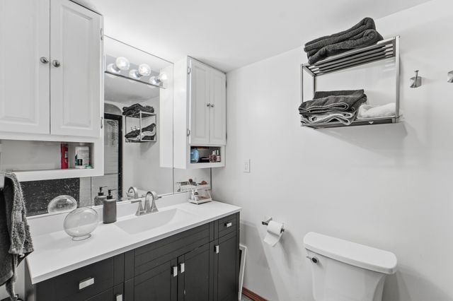 5710 SW 4th Street, Des Moines, IA 50315