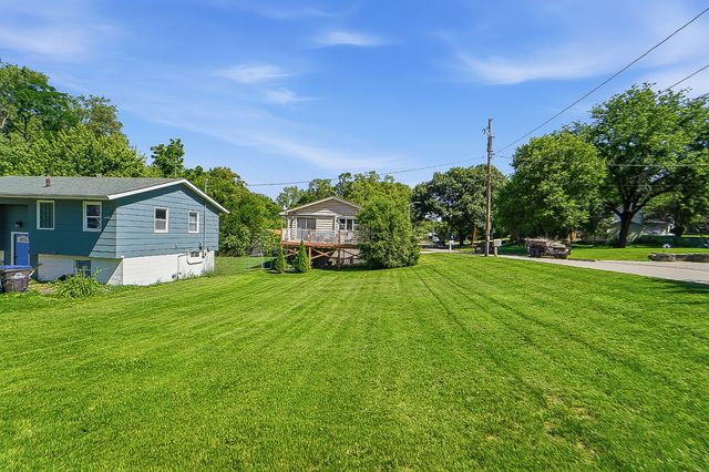5710 SW 4th Street, Des Moines, IA 50315