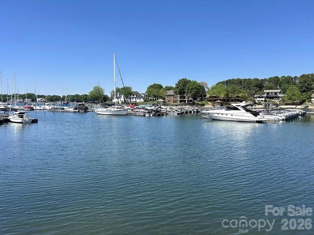 17418 Tuscany Lane, Cornelius, NC 28031