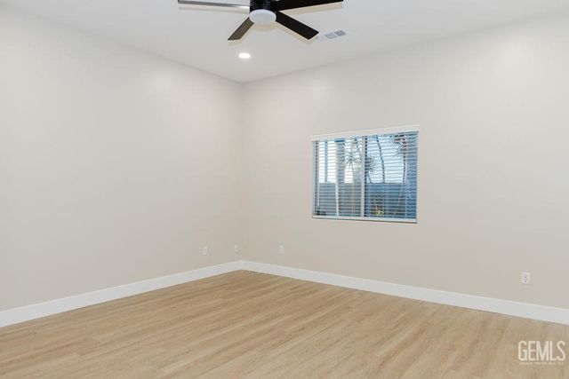 14332 Table Rock Avenue, Bakersfield, CA 93314