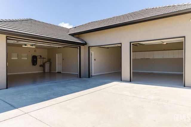 14332 Table Rock Avenue, Bakersfield, CA 93314