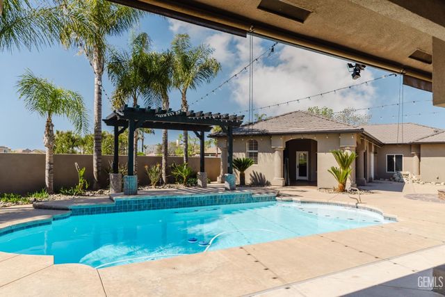 14332 Table Rock Avenue, Bakersfield, CA 93314