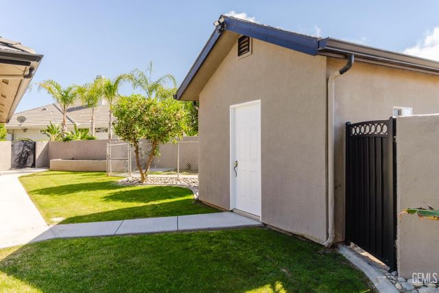 14332 Table Rock Avenue, Bakersfield, CA 93314