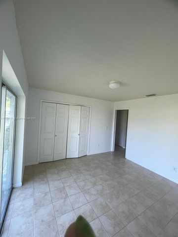 1104 SE 24th Ave 1104, Cape Coral, FL 33990