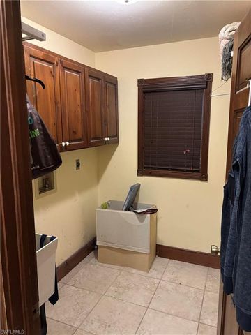 6572 Kestrel CIR, Fort Myers, FL 33966