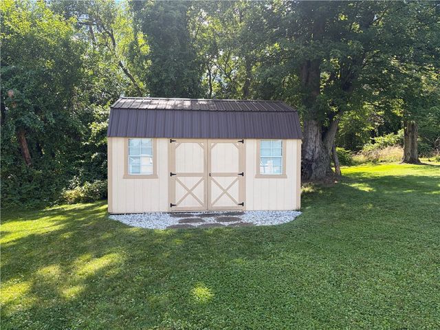 120 Crestview, Carroll Twp, PA 15063