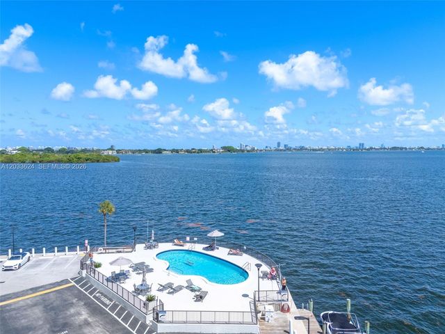 11930 N Bayshore Dr 704, North Miami, FL 33181