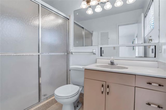 16001 SW 98th Ave, Miami, FL 33157