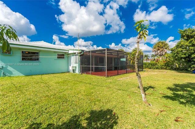 16001 SW 98th Ave, Miami, FL 33157