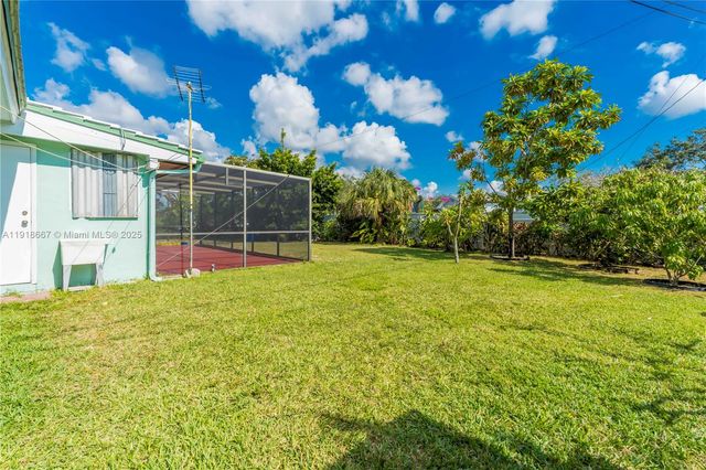 16001 SW 98th Ave, Miami, FL 33157