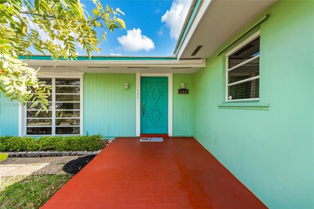 16001 SW 98th Ave, Miami, FL 33157