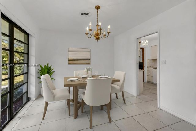 16001 SW 98th Ave, Miami, FL 33157