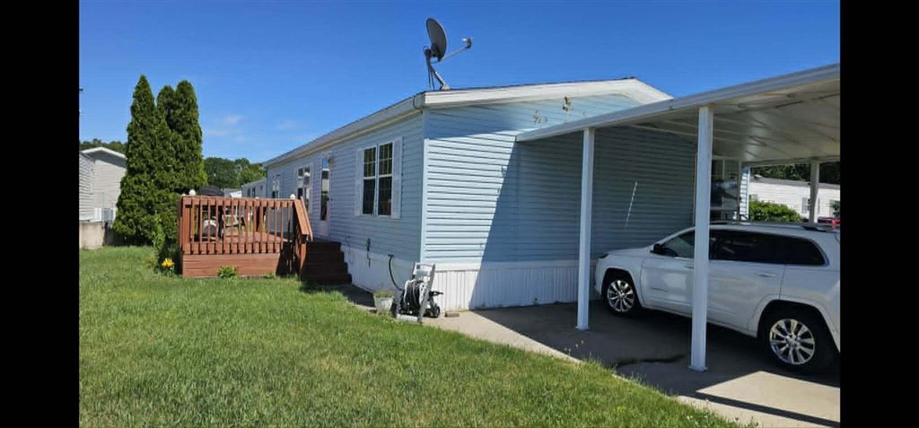 3236 Tamworth Street, Norton Shores, MI 49444
