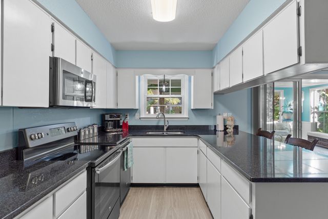 357 Lisette Court, Fort Walton Beach, FL 32547