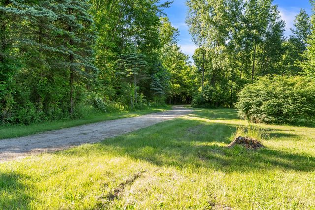 65505 Michigan 43, Bangor, MI 49013