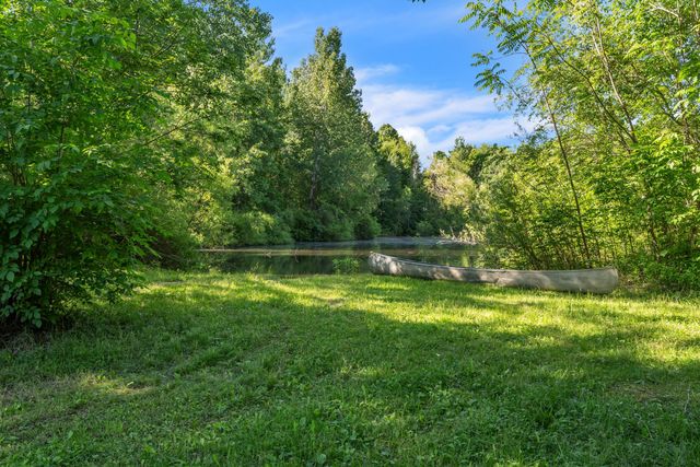 65505 Michigan 43, Bangor, MI 49013