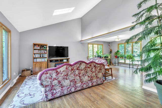 65505 Michigan 43, Bangor, MI 49013