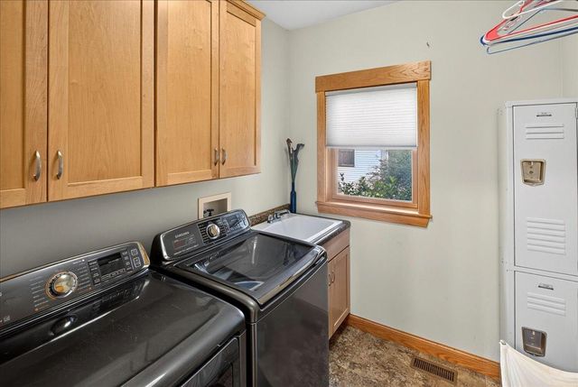1214 Prairie Pine Court, Monticello, MN 55362