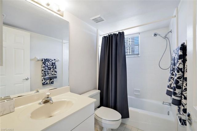 5550 Heron Point DR 304, Naples, FL 34108