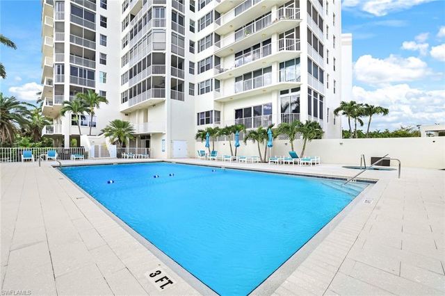 5550 Heron Point DR 304, Naples, FL 34108