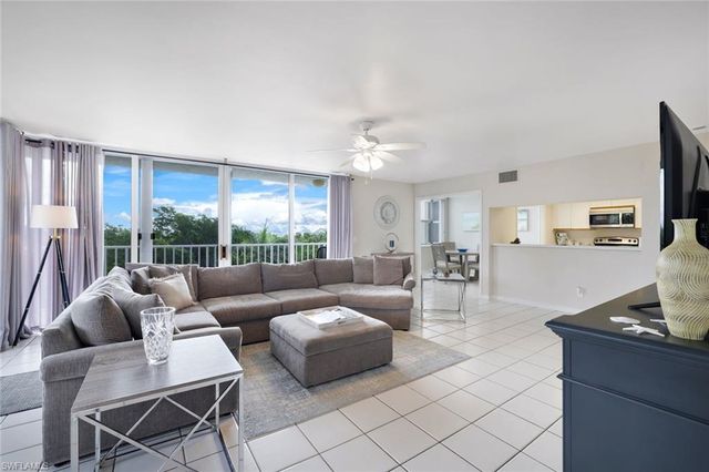 5550 Heron Point DR 304, Naples, FL 34108