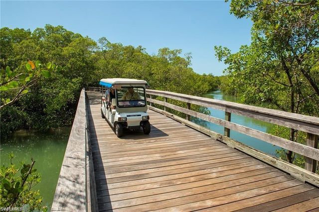 5550 Heron Point DR 304, Naples, FL 34108
