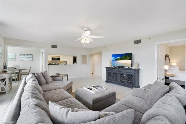 5550 Heron Point DR 304, Naples, FL 34108