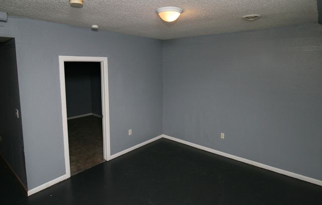 1201 E East Court, Ozark, MO 65721